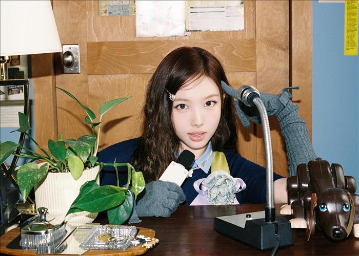 TWICE : Gallery